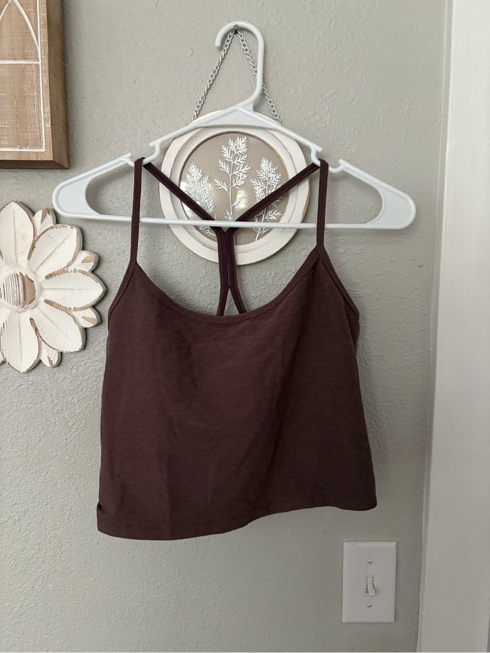 Beyond Yoga Spacedye Slim Racerback Cropped Tank Heathered Brown, Large